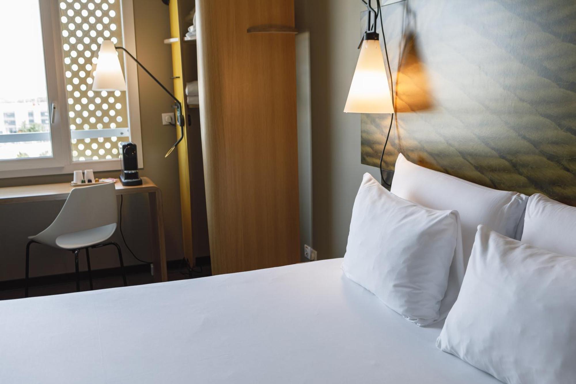 Hotel Ibis Lyon Carre De Soie