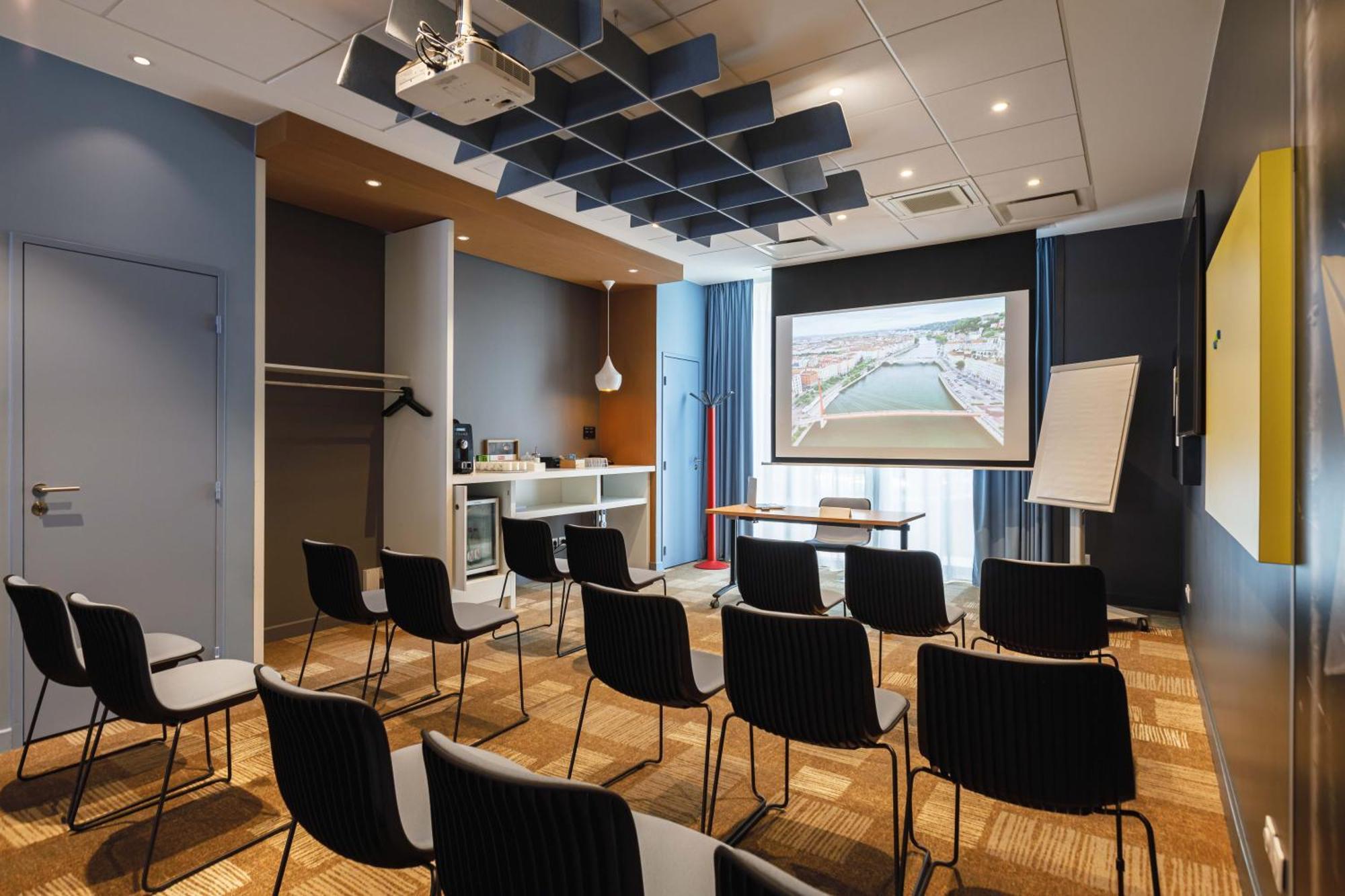 Ibis Lyon Carre De Soie 3* Vaulx-en-Velin