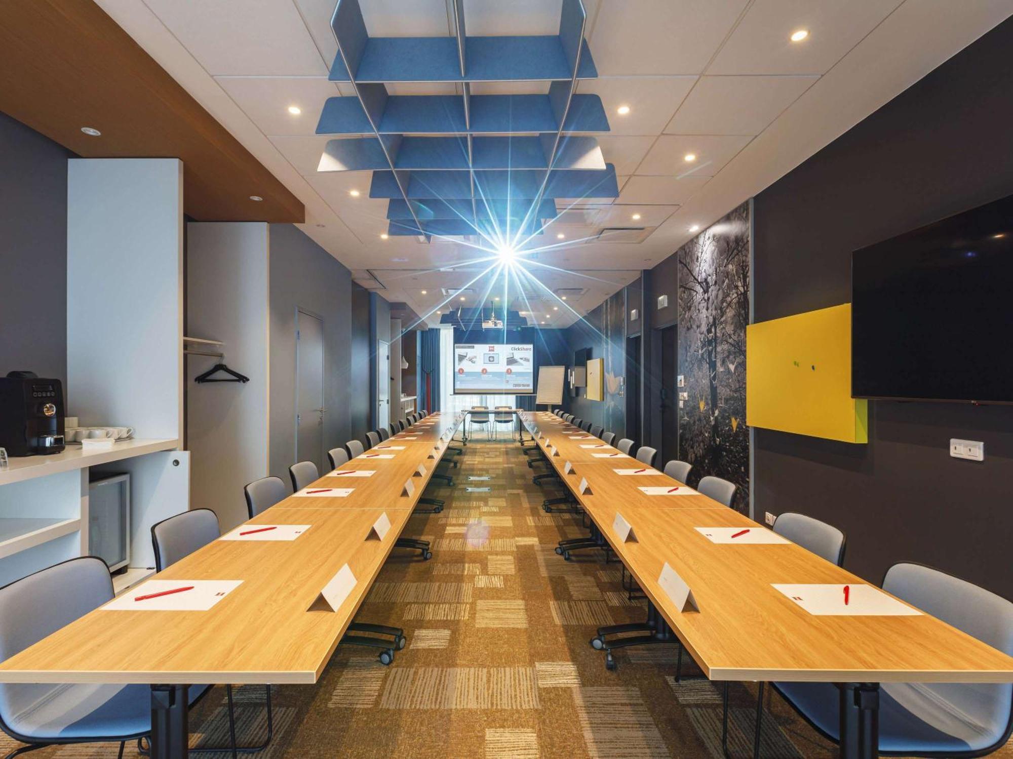 Ibis Lyon Carre De Soie 3* Vaulx-en-Velin